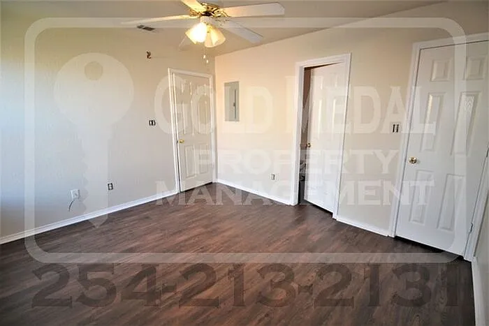 3401 Barcelona Dr #C — Photo 11