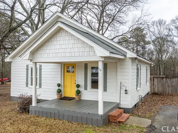 2084 Broad Street, Statham, GA 30666