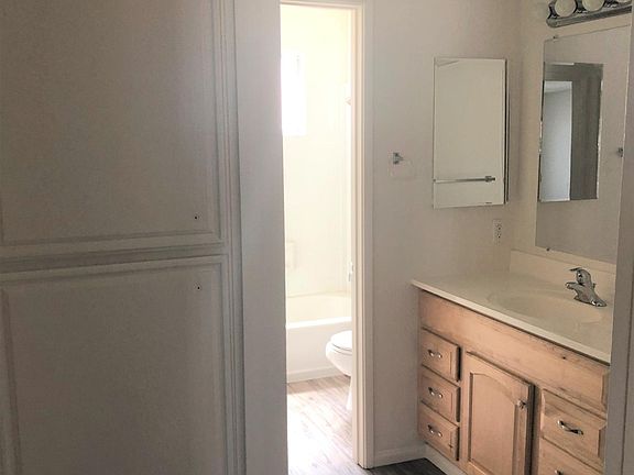 5th image of 1210 Oliver Ave APT B