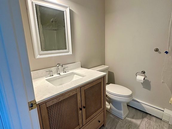 5th image of 63 Rosemary Ln