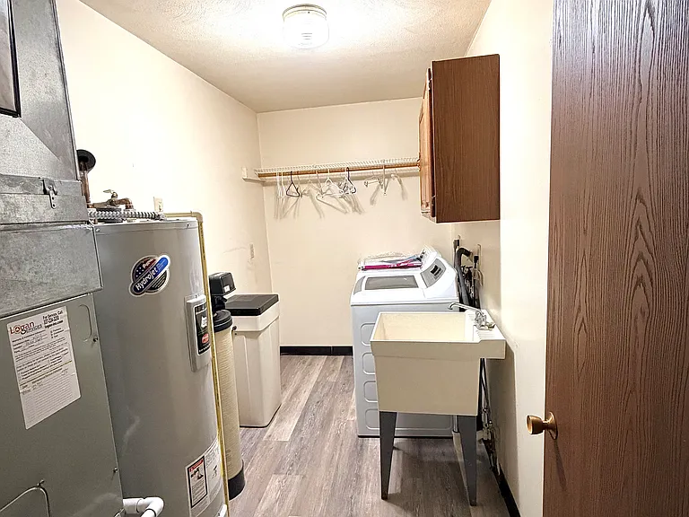 9975 Old Troy Pike — Photo 10