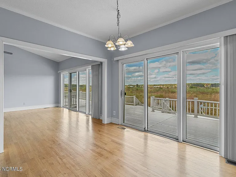 867 Castleberry Ct — Photo 28