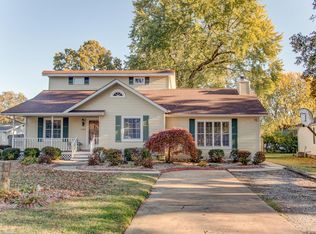 2004 Muren Blvd, Belleville, IL 62221