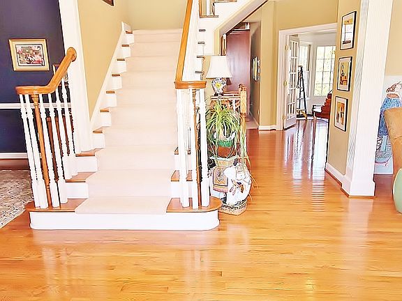 3rd image of 5778 Bush Hill Dr