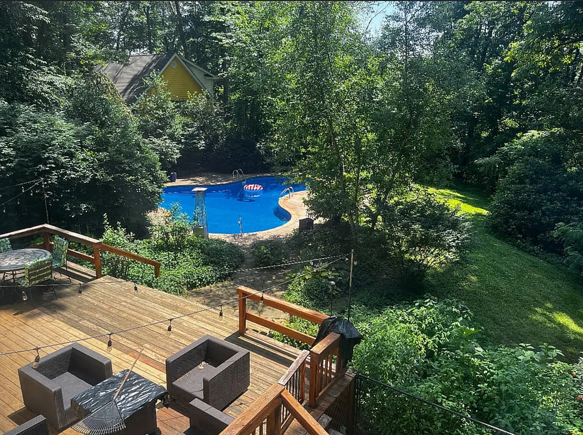 4 bed, 4.5 bath, 2936 sqft, $1,200 — Photo 4