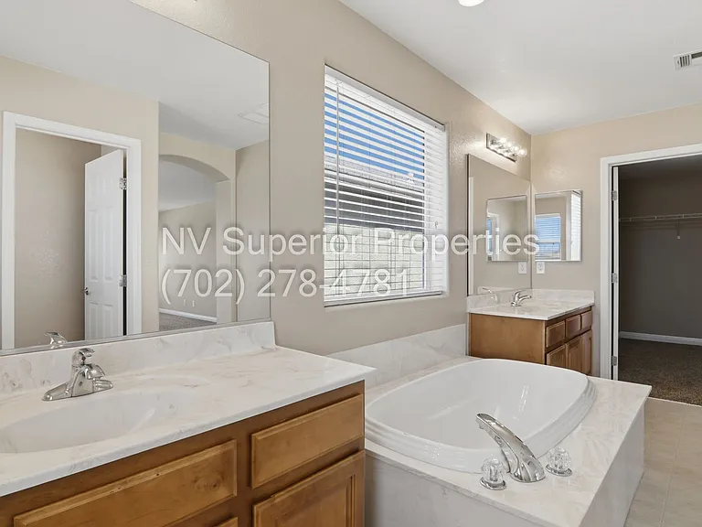 5057 Golden Antelope Way — Photo 34