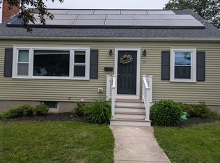 11 Arnold Rd, Stoneham, MA 02180