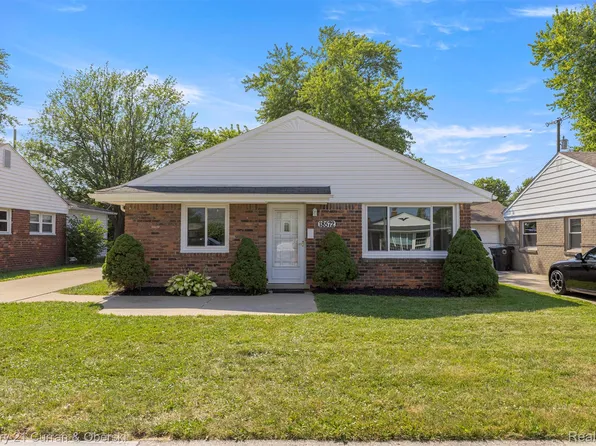 18572 Hinton St, Riverview, MI 48193