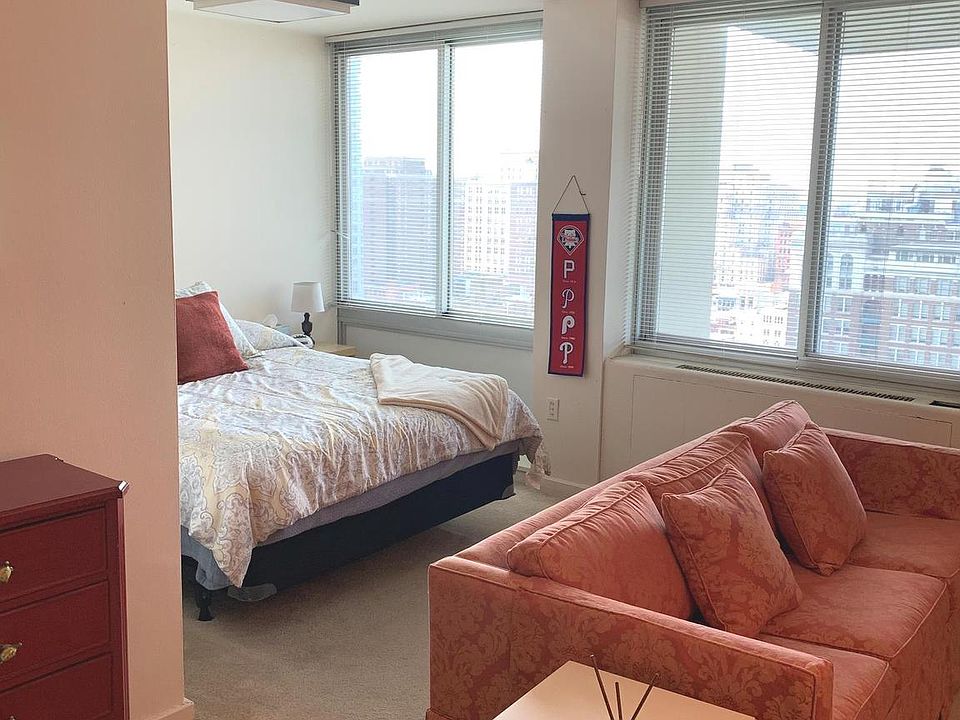1st image of 604 S Washington Sq APT 2204