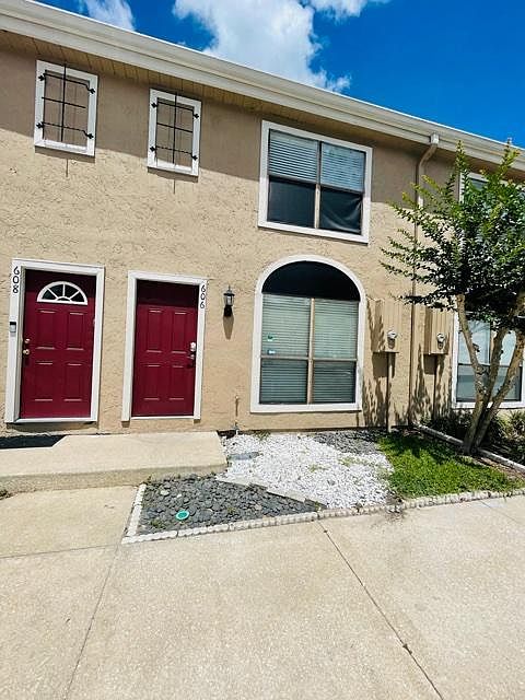 1st image of 606 Casa Park East Ct