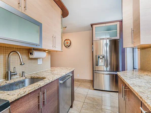 2546 East 13th Street image 6 of 29