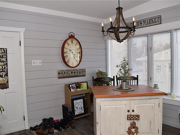 4th image of 14 Orchard Ave