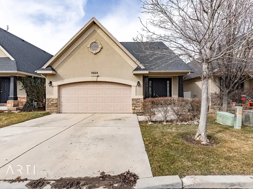 3668 W Plymouth Rock Cv