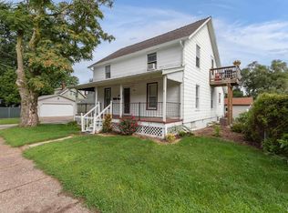 1515 25th Ave, Moline, IL 61265