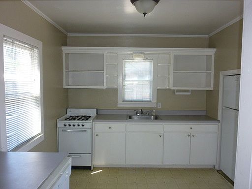 2nd image of 4715 Augustine St #A