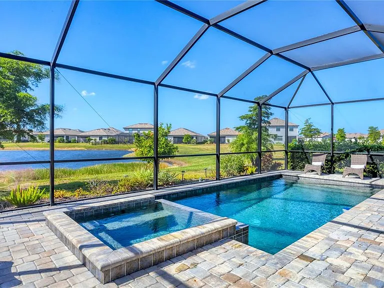 15716 Barefoot Beach Dr — Photo 24