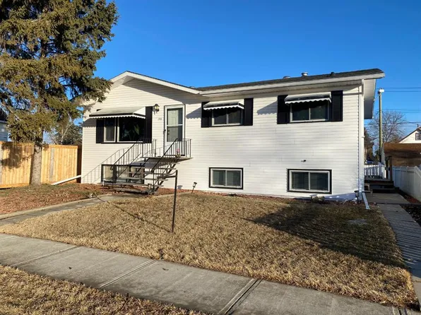 208 S 4th Ave W, Hanna, AB T0J 1P0