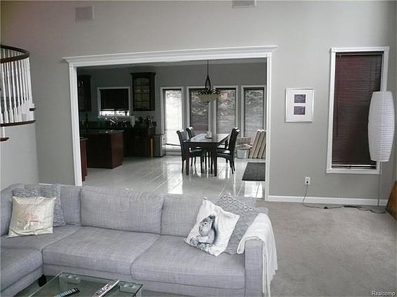 3rd image of 1181 Forest Bay Dr
