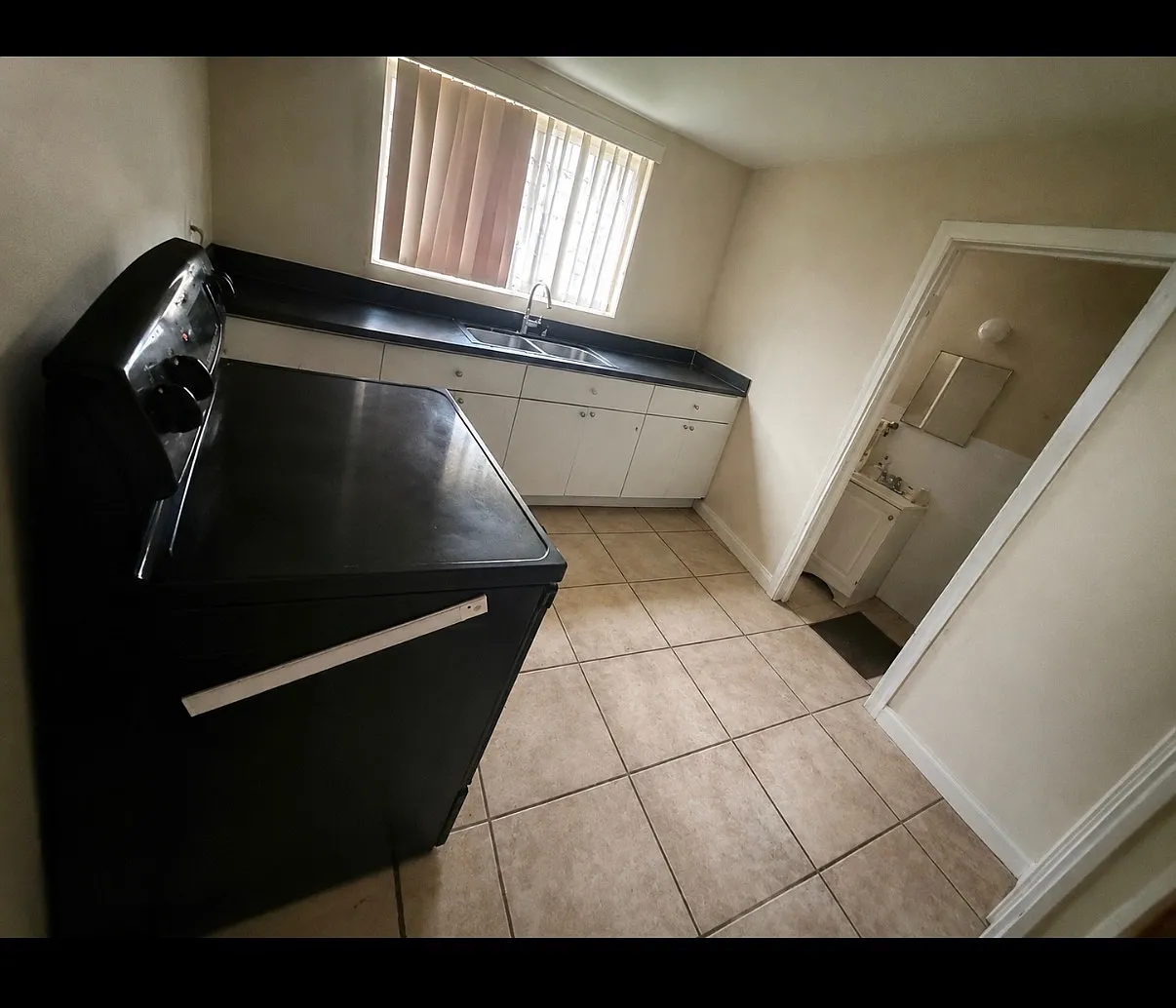 1 bed, 500 sqft, $1,400 — Photo 2