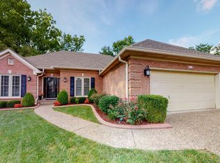 6301 Cedarpost Ct, Louisville, KY 40291
