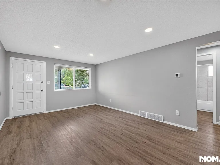 3509 Butternut Dr — Photo 4