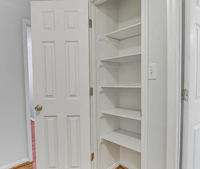 260 Burgess Ave — Photo 23