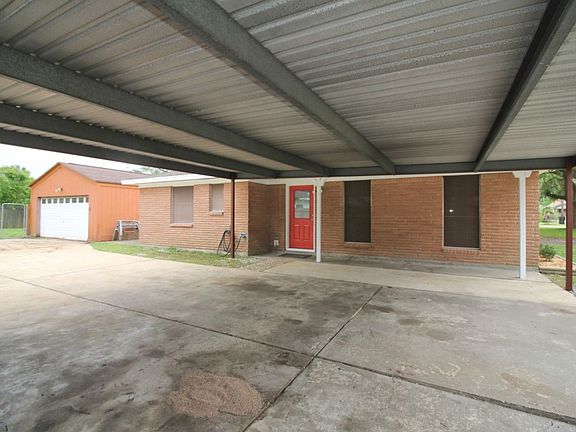 4th image of 3407 Lawrence Ave