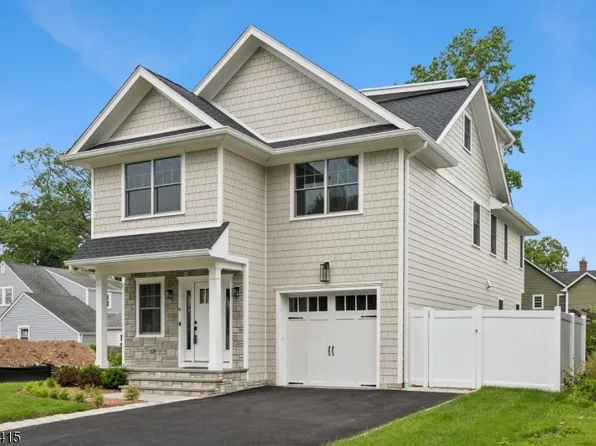 4 Shadylawn Dr, Madison Boro, NJ 07940
