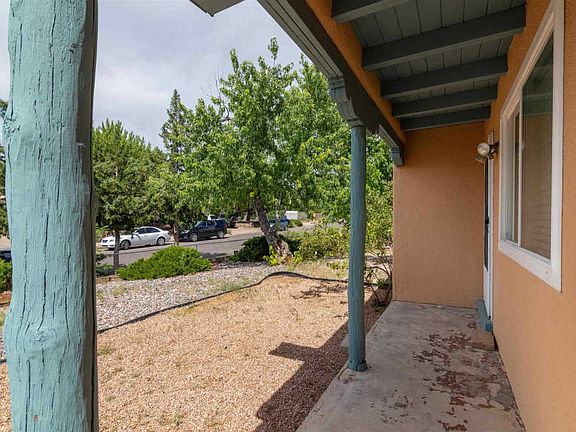 3rd image of 2722 Calle Cedro