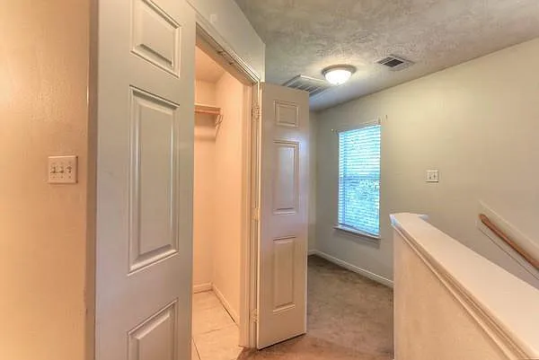 614 Foster St — Photo 15