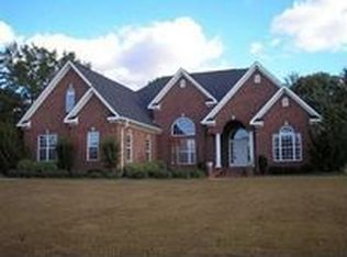 104 Southshore Ct, Bonaire, GA 31005