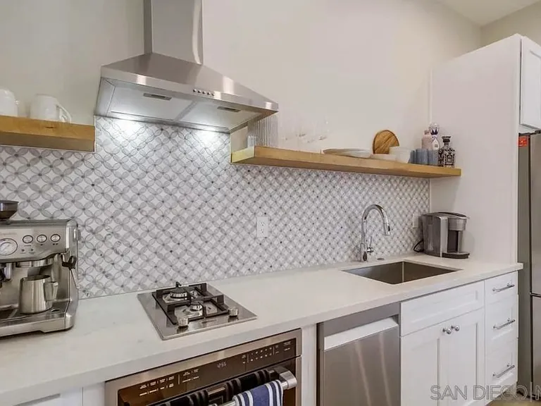 3326 Wisteria Dr — Photo 4