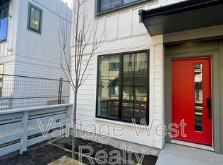 Glen Park Dr #35, Kelowna, BC V1V 2W3