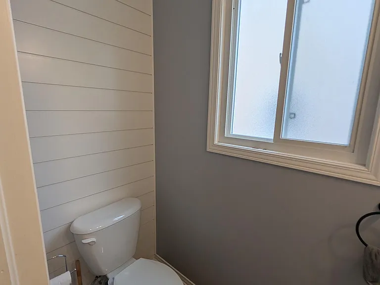 708 Margaret Way — Photo 9