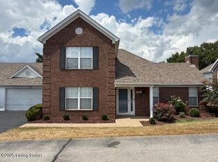 8207 Eagle Creek Dr, Lyndon, KY 40222