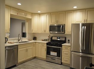 1140 Pacific Ave UNIT 12, Long Beach, CA 90813