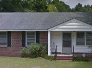 606 James Dr, Cheraw, SC 29520