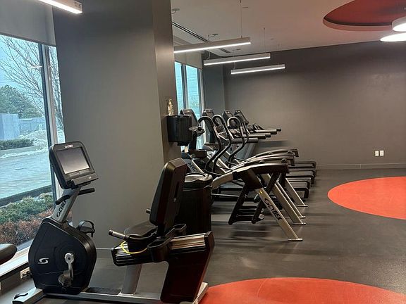 4th image of 20 Thomas Riley Rd N #1307