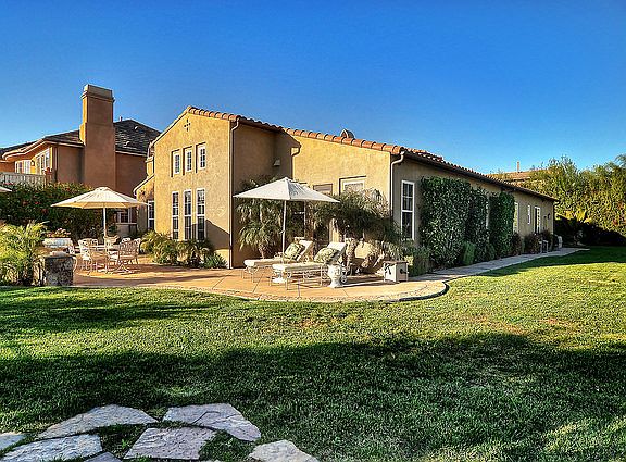 Single-level luxury home.