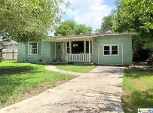 2007 Navidad St, Victoria, TX 77901