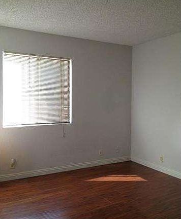 4th image of 22801 Hilton Head Dr Unit 22