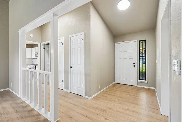 3 bed, 1506 sqft, $1,900 — Photo 4