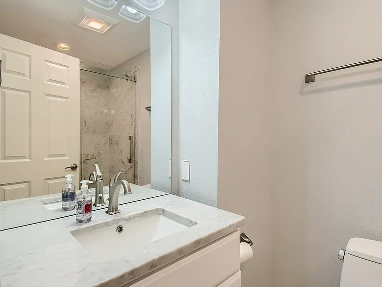 32 Condolea Dr — Photo 16