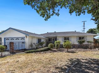 2110 Aaron Way, Sacramento, CA 95822