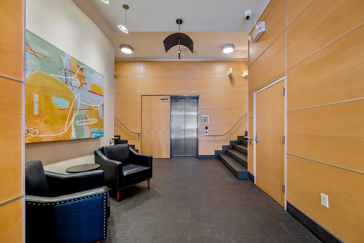 Lobby - 1401 Delgany St #108