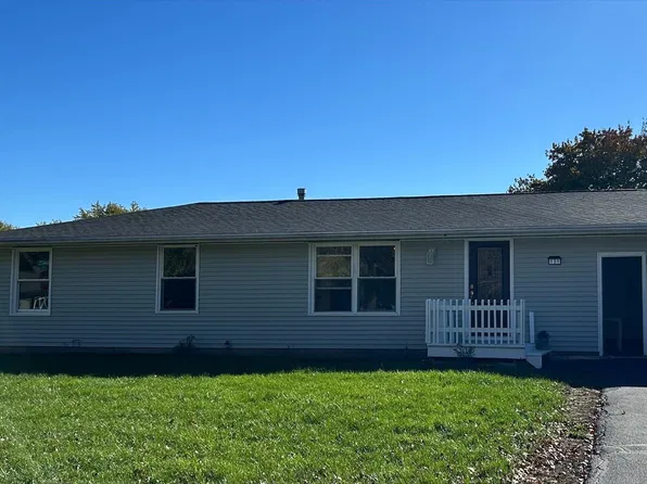 131 Liberty Blvd, Machesney Park, IL 61115