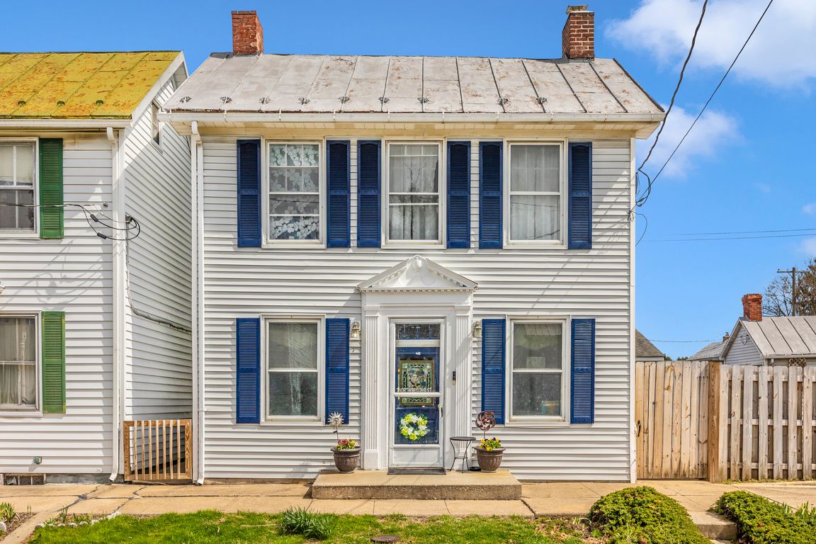 01-Exterior Front