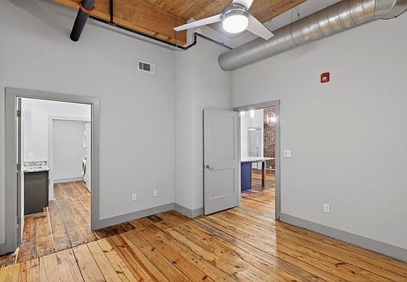 3rd image of 806 Green Ave #05f4a8fea