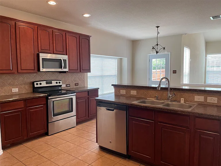 1013 Camp Verde Dr — Photo 27