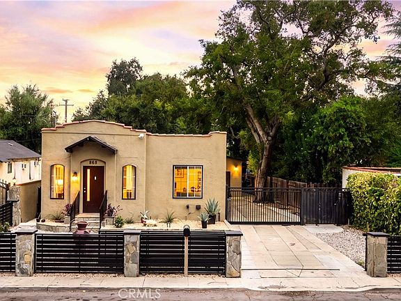 3rd image of 868 W Calaveras St